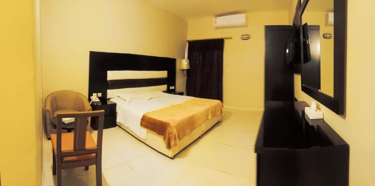 Aliqbal Hotel Khobar Buitenkant foto