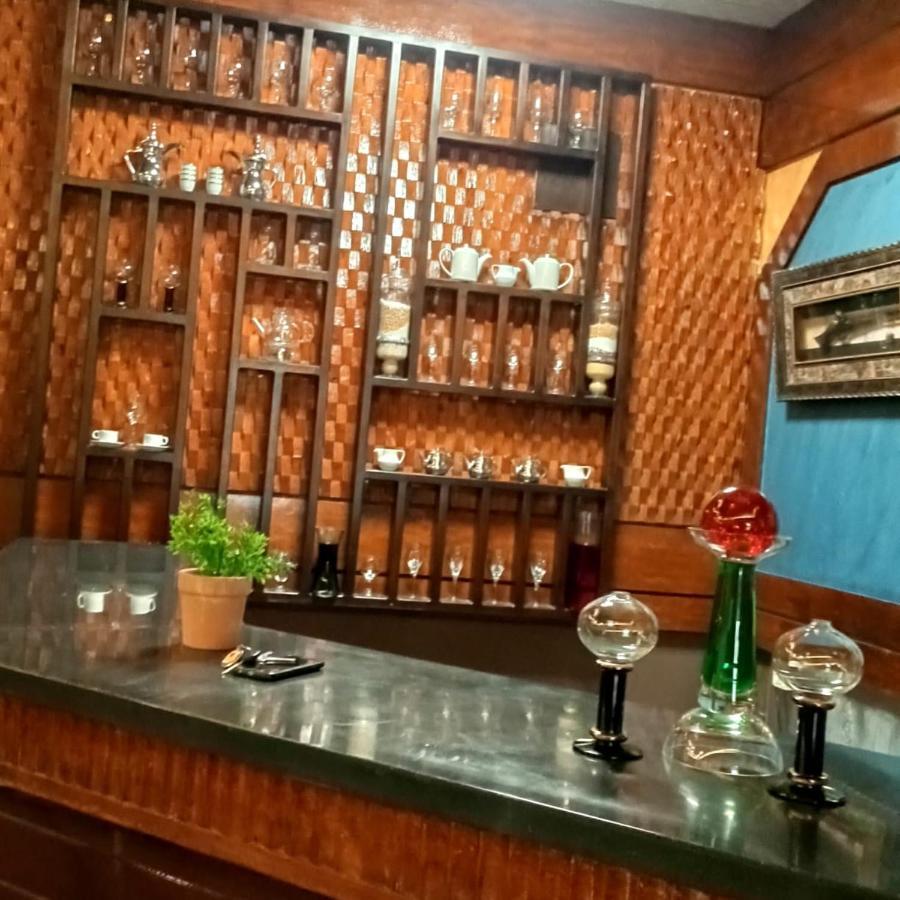 Aliqbal Hotel Khobar Buitenkant foto